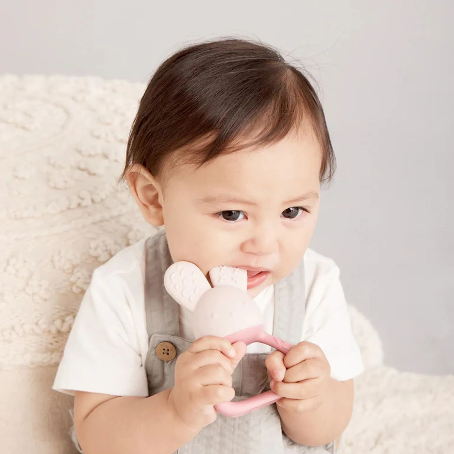 b.box Chill   Fill Bunny Teether Blush Pink