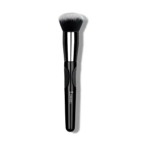 Rounded Kabuki Brush M10